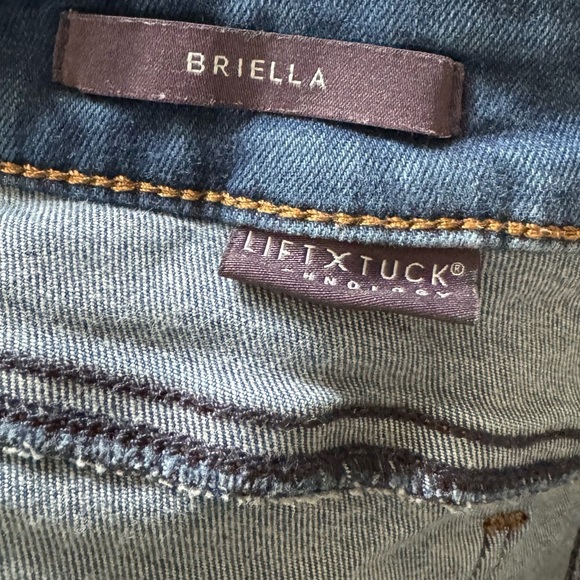 NYDJ Briella 11 Inch Denim Shorts - Picture 5 of 5